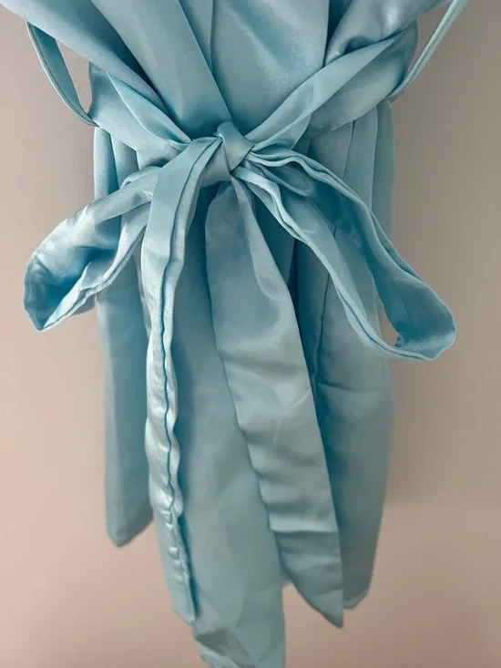 EPLAZA Acid Blue Satin Bridesmaid Rhinestone Robe Kimono Wrap for Women Size O/S - Picture 3 of 17